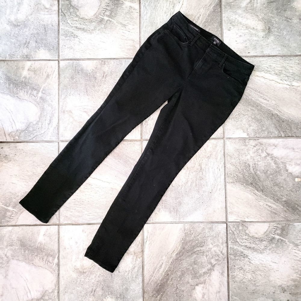 NYDJ Black Alina Legging Jeans Lift Tuck Size 8